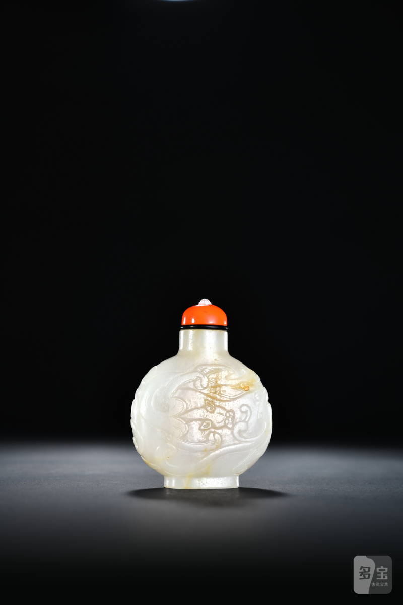 清中期 白玉螭龙纹鼻烟壶带嵌珍珠珊瑚帽 - 图2